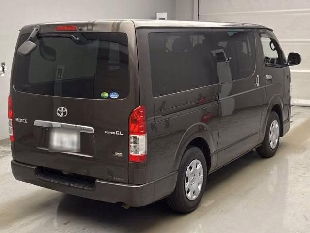 TOYOTA REGIUS ACE