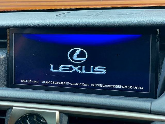 LEXUS IS300H