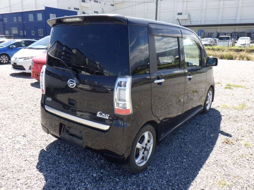DAIHATSU TANTO EXE
