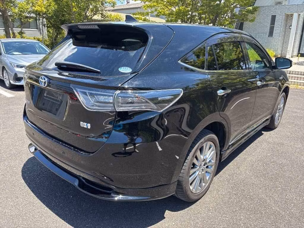 TOYOTA HARRIER