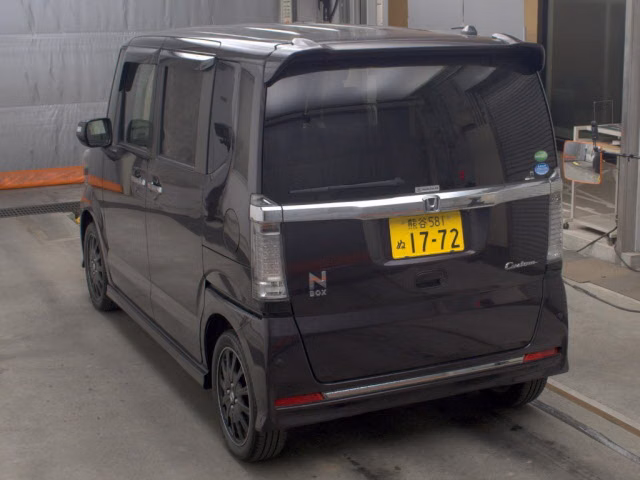 HONDA N-BOX