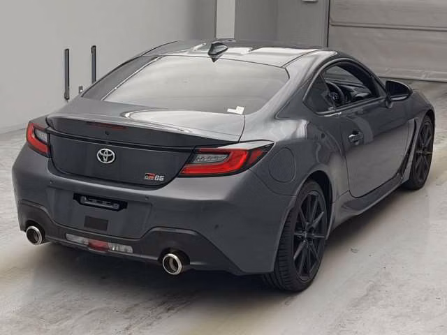 TOYOTA GR 86
