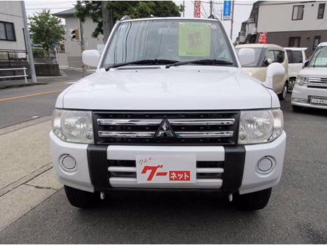 MITSUBISHI PAJERO MINI