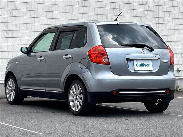 MAZDA VERISA