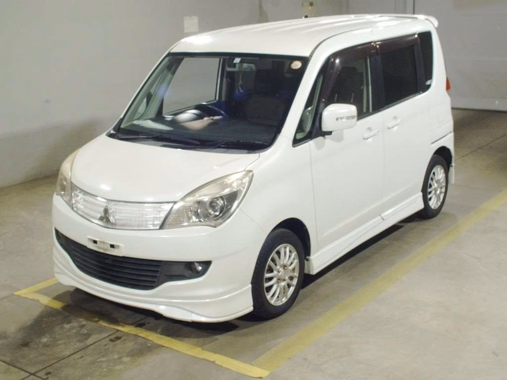 MITSUBISHI DELICA D:2