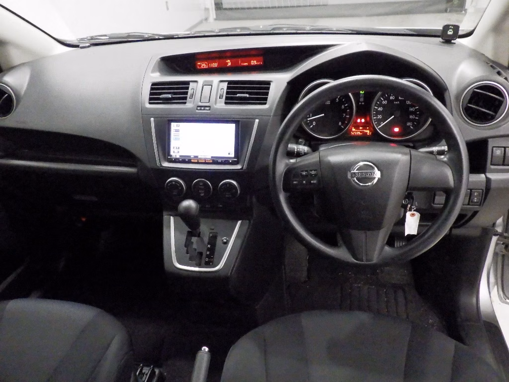 NISSAN LAFESTA