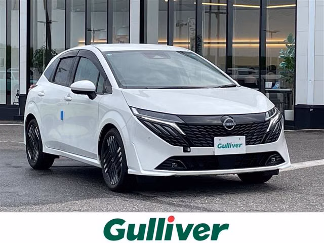 NISSAN AURA