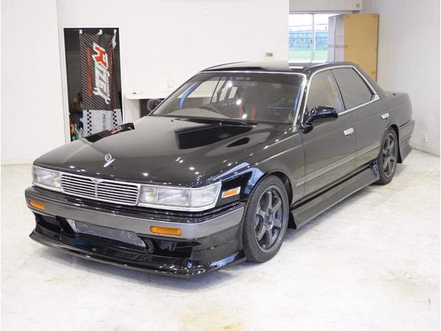 NISSAN LAUREL