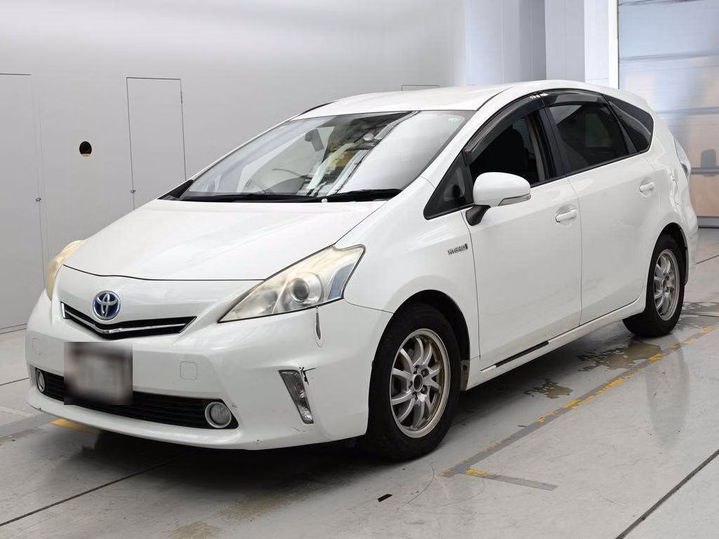 TOYOTA PRIUS ALPHA