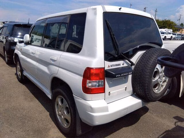 MITSUBISHI PAJERO IO