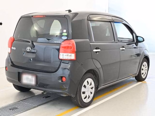TOYOTA PORTE