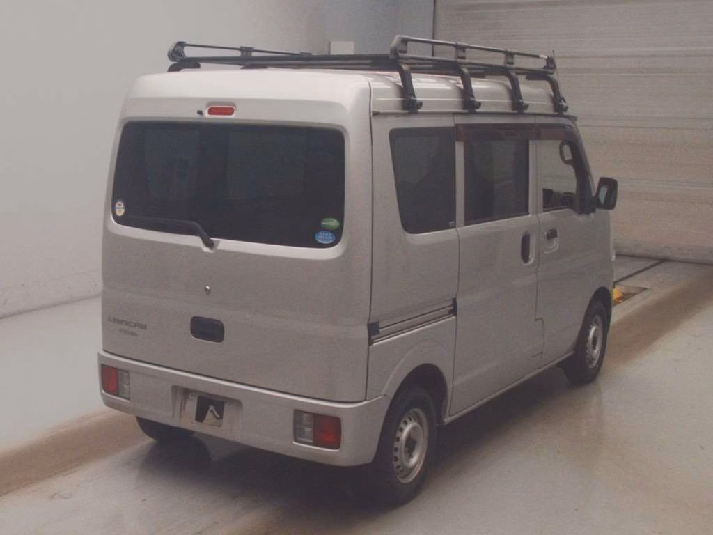 MITSUBISHI MINICAB