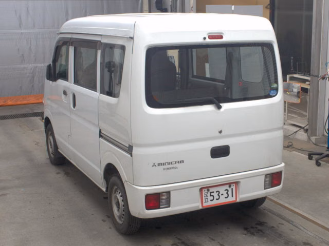 MITSUBISHI MINICAB