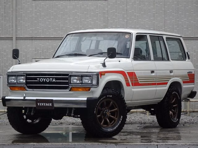 TOYOTA LAND CRUISER