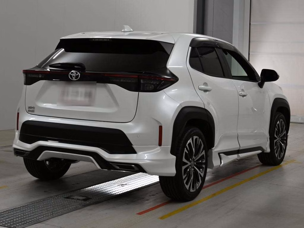 TOYOTA YARIS CROSS