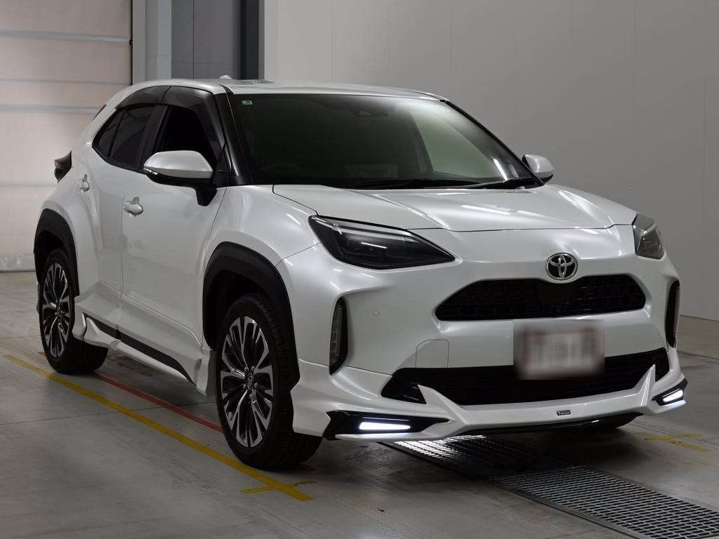 TOYOTA YARIS CROSS