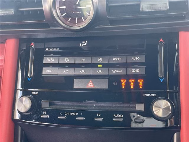 LEXUS IS300