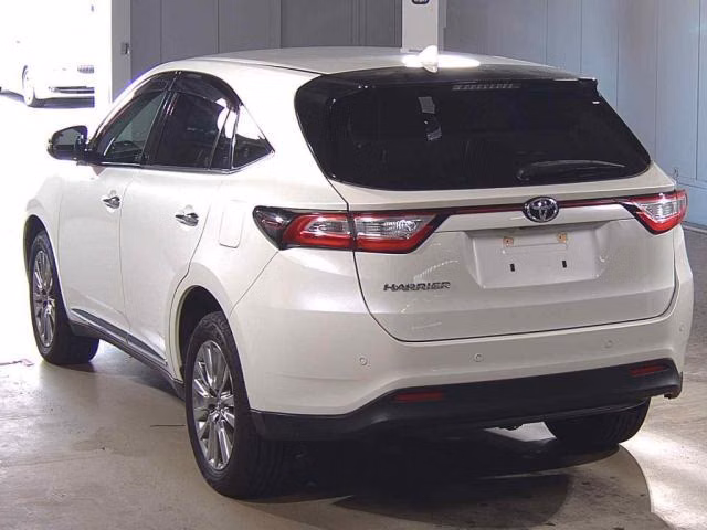 TOYOTA HARRIER