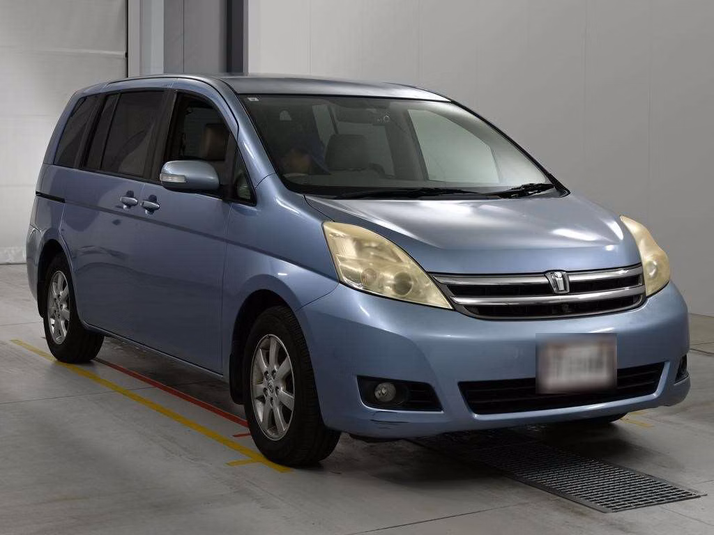 TOYOTA ISIS