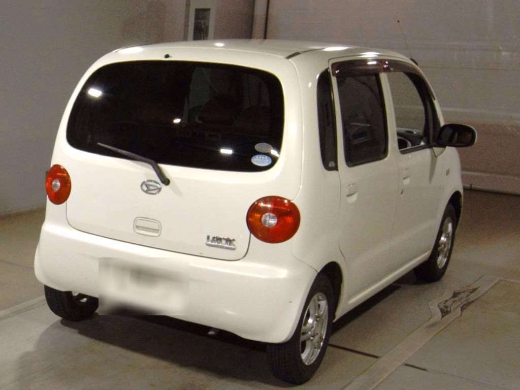 DAIHATSU MOVE LATTE