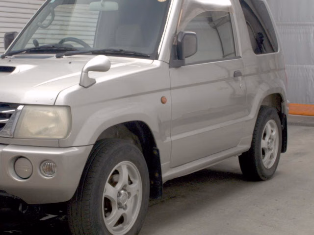 MITSUBISHI PAJERO MINI