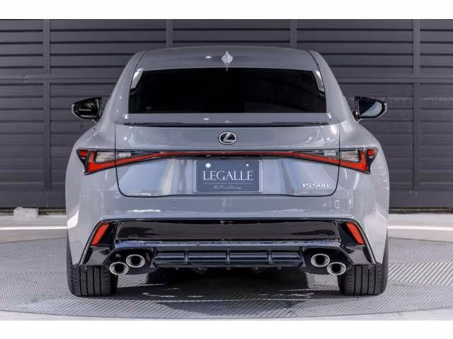 LEXUS IS500