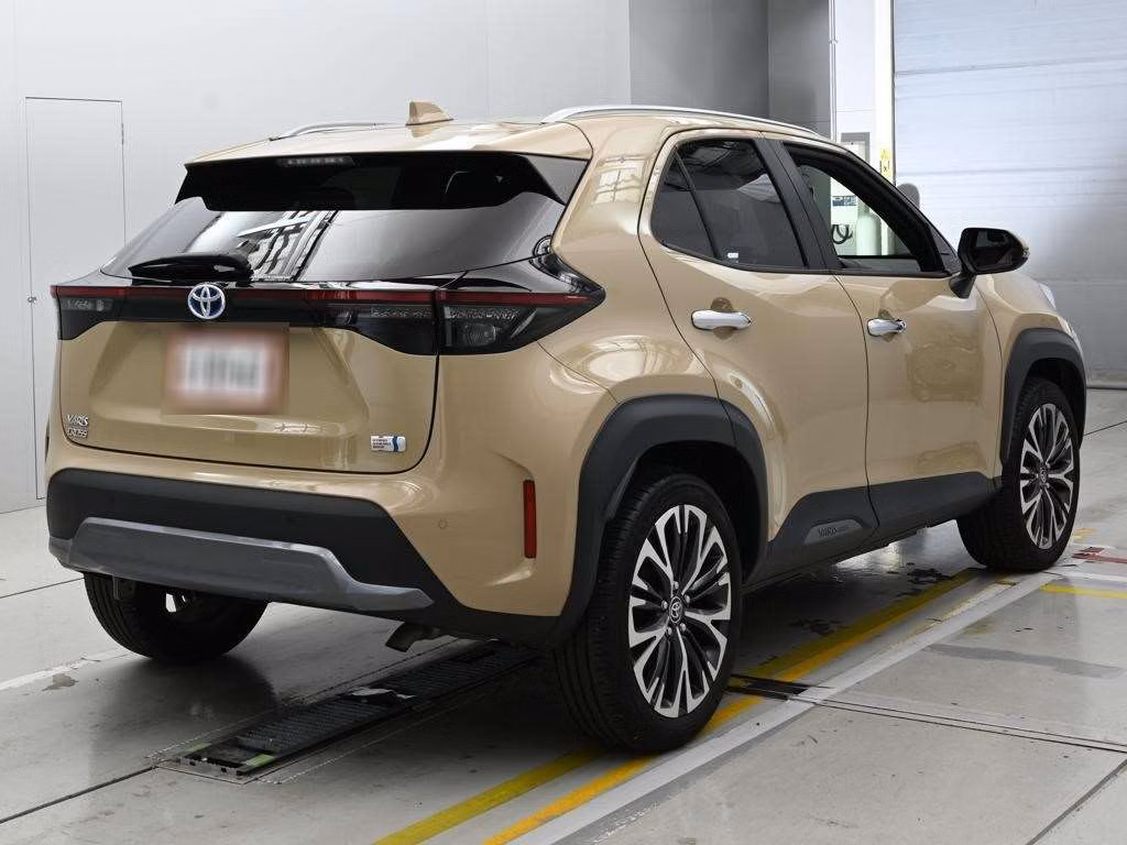 TOYOTA YARIS CROSS