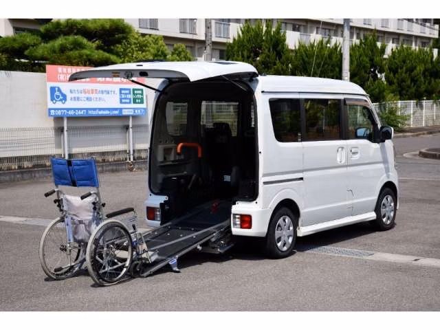 NISSAN NV100 CLIPPER