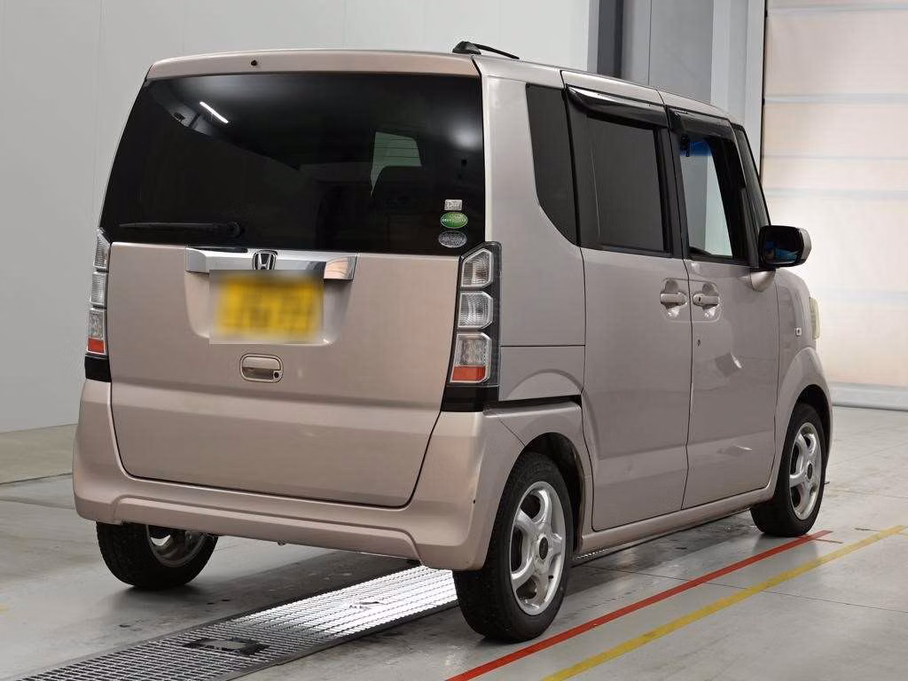 HONDA N-BOX