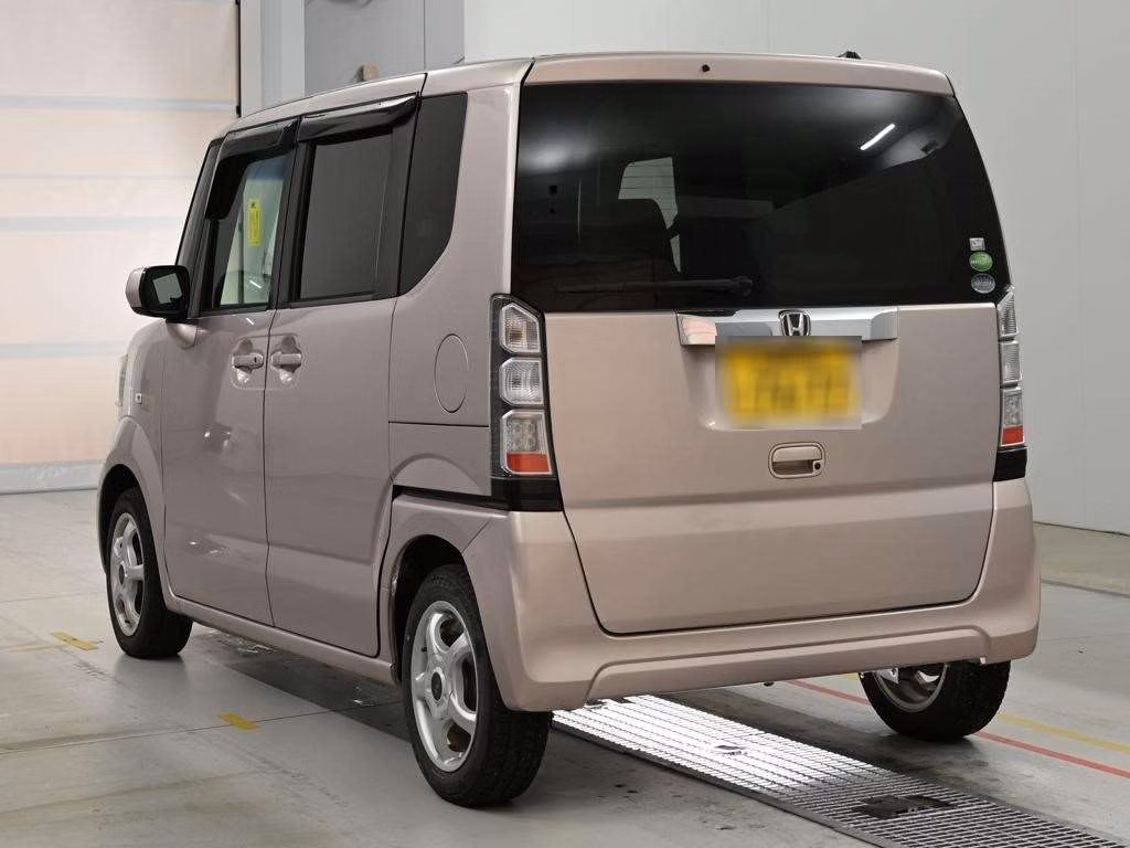 HONDA N-BOX