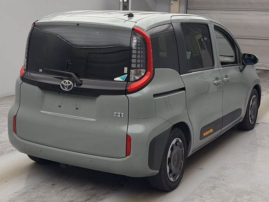 TOYOTA SIENTA