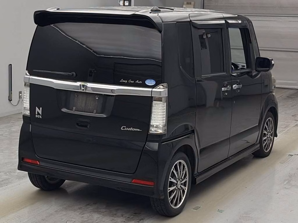 HONDA N-BOX