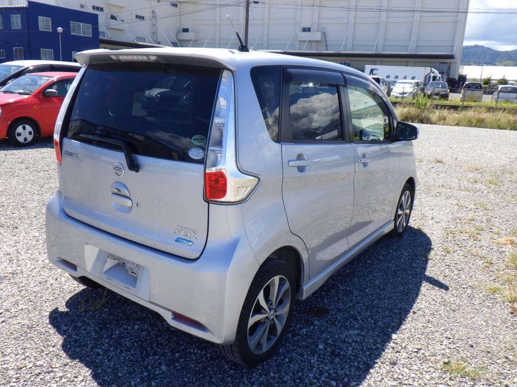 NISSAN DAYZ