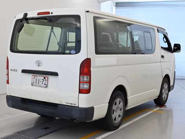 TOYOTA REGIUS ACE