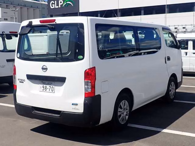 NISSAN NV350 CARAVAN