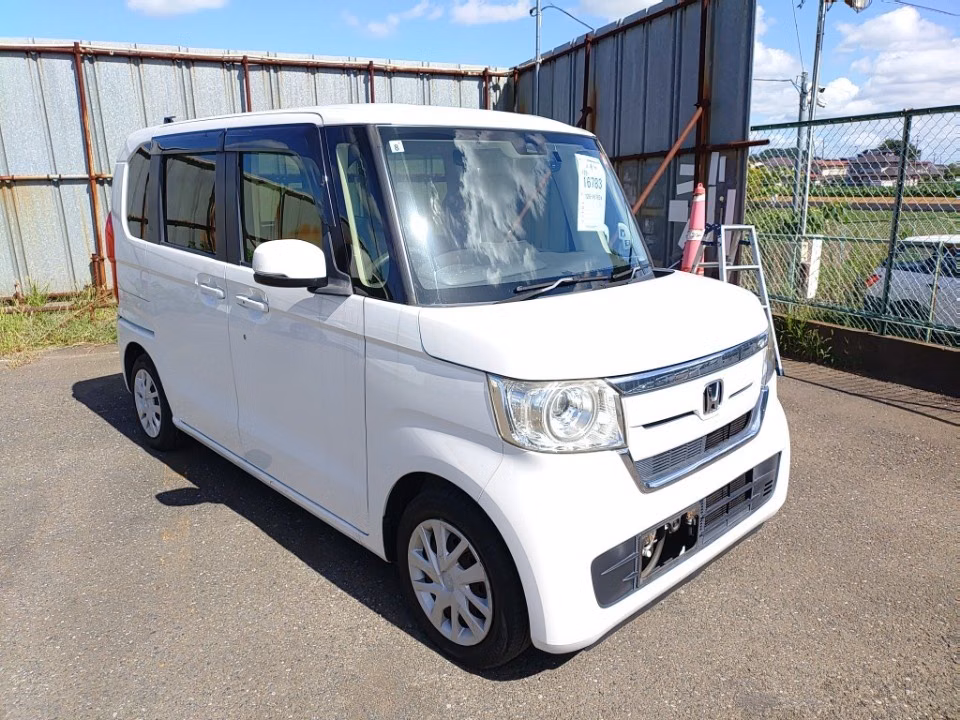 HONDA N-BOX