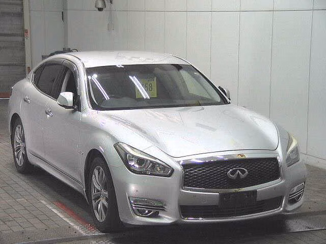 NISSAN FUGA