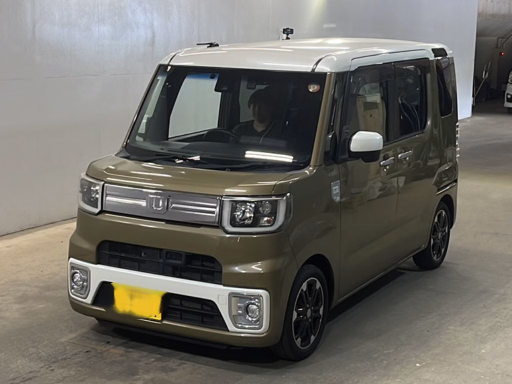 DAIHATSU WAKE