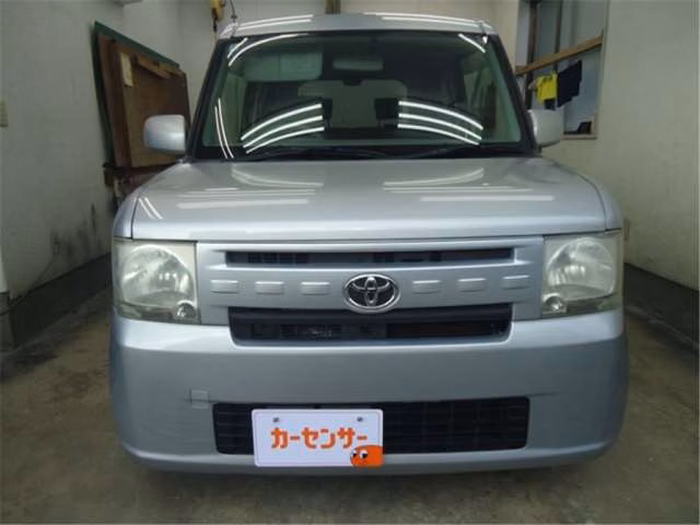 TOYOTA PIXIS SPACE