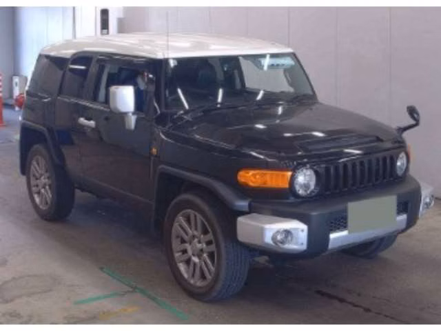 TOYOTA FJ CRUISER