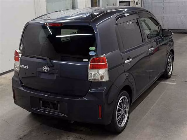 TOYOTA SPADE