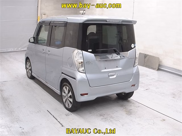 MITSUBISHI EK SPACE
