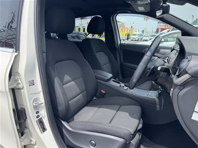 MERCEDES-BENZ B-CLASS