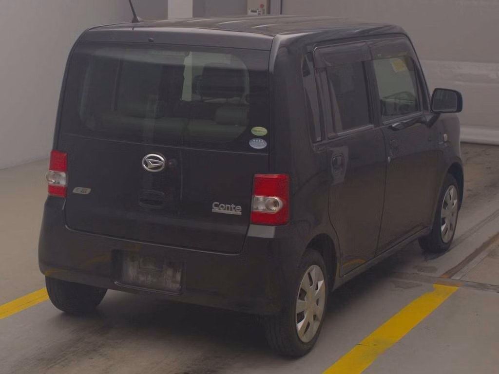 DAIHATSU MOVE CONTE