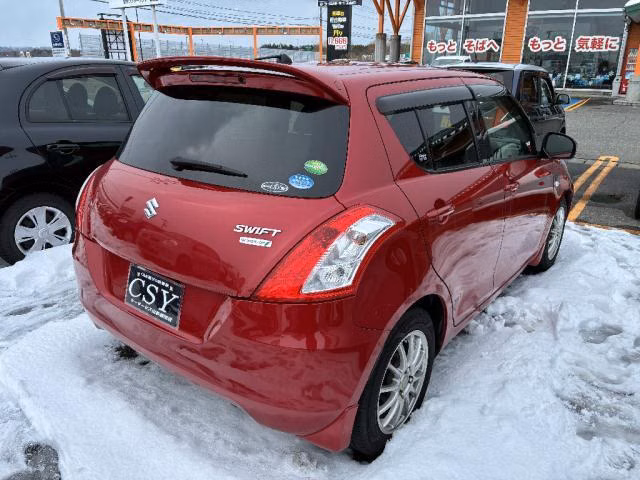 SUZUKI SWIFT