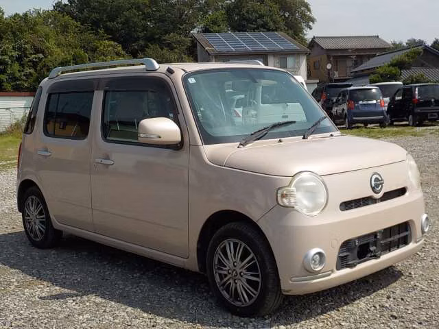 DAIHATSU MIRA COCOA