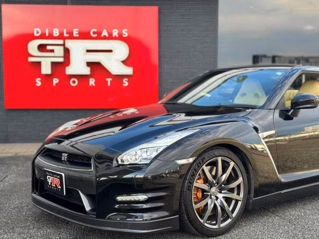 NISSAN GT-R
