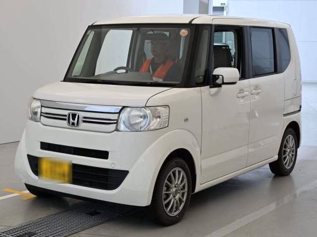 HONDA N-BOX+
