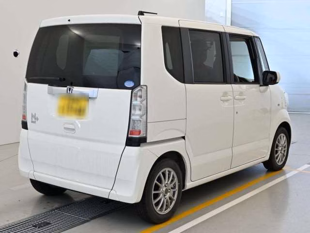HONDA N-BOX+