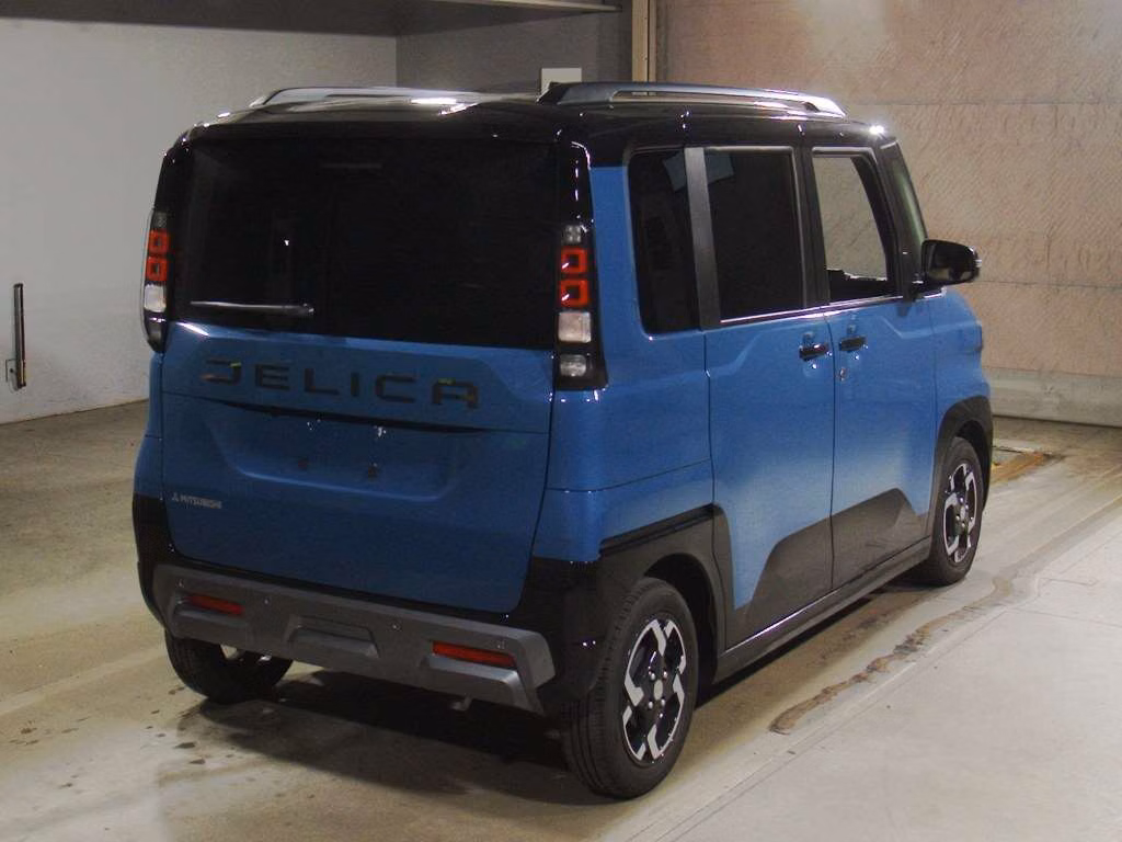 MITSUBISHI DELICA MINI